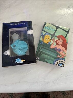 Moonlite Storytime Mini Projector Smartphones Blue Disney Princess Mermaid Disc